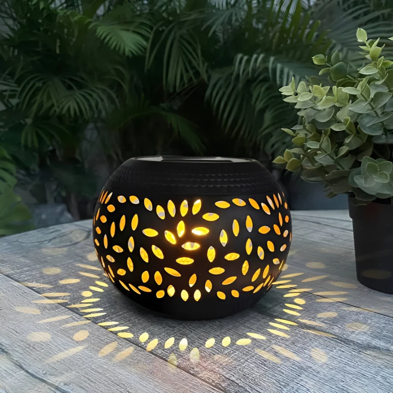 Solar Garden Light with Cut-Out Pattern