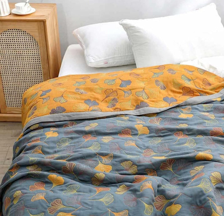 Throw Blanket with Ginkgo Leaf Pattern