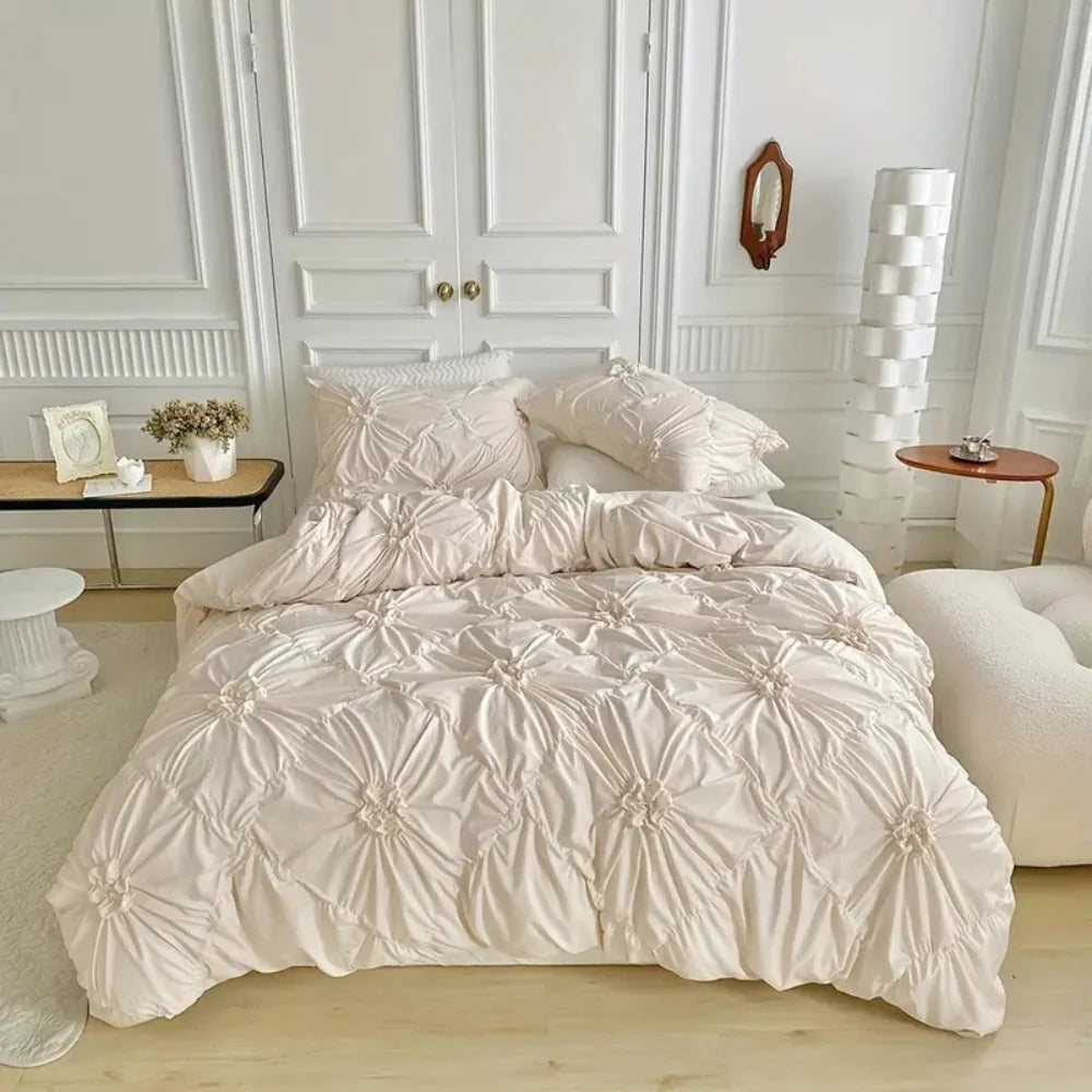 Duvet Cover Set with Pinch Pleat