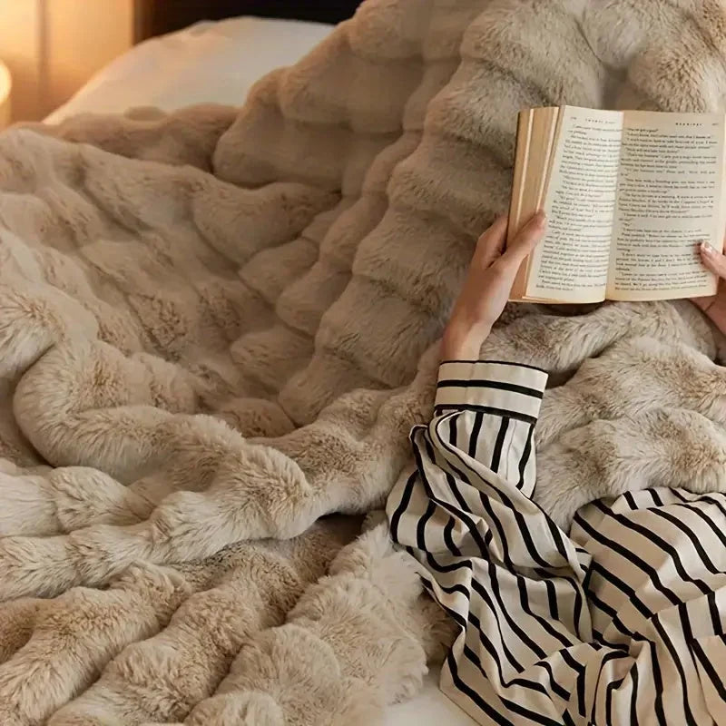 Faux Fur Blanket | Ultra-Soft Double-Lined All-Season