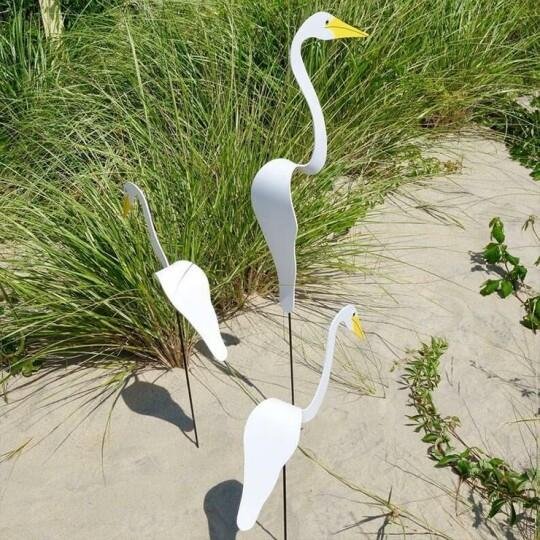 Garden Flamingo Stake | Wind-Activated Dancing & Weatherproof | Approx. 65 cm