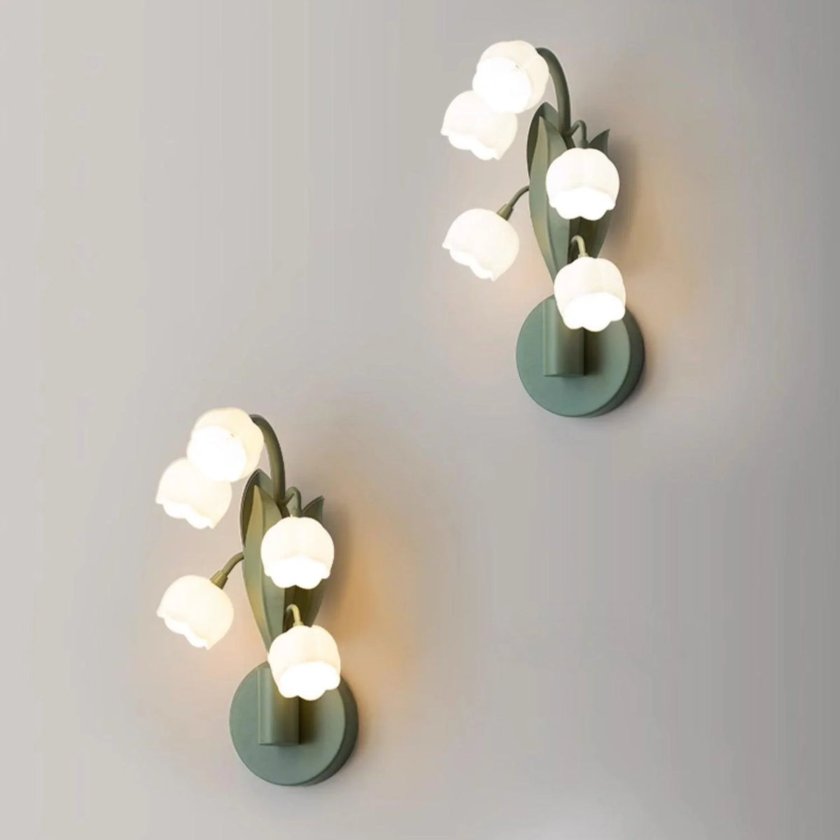 Indoor Wall Lamp | Lifelike Orchid Design & Soft Ambient Light