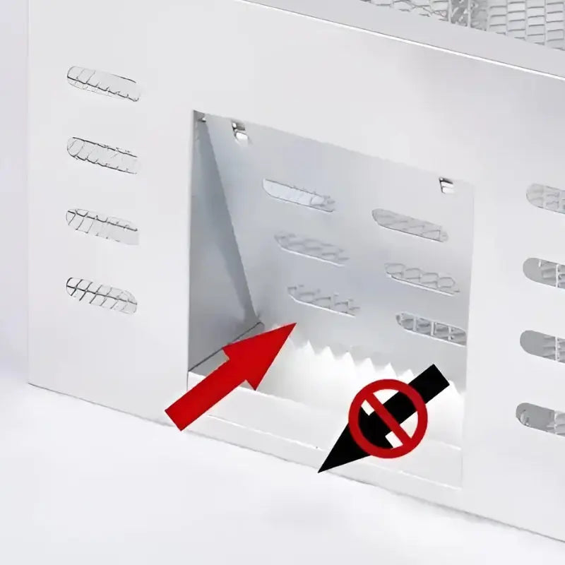 Live Mouse Trap with One-Way Door Mechanism