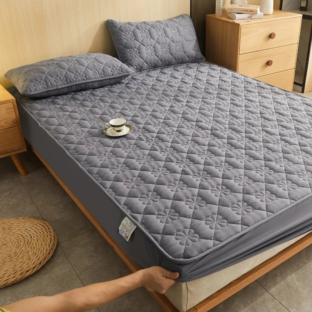 Mattress Protector & Pillow Covers | Waterproof & Hypoallergenic | 160 x 200 cm
