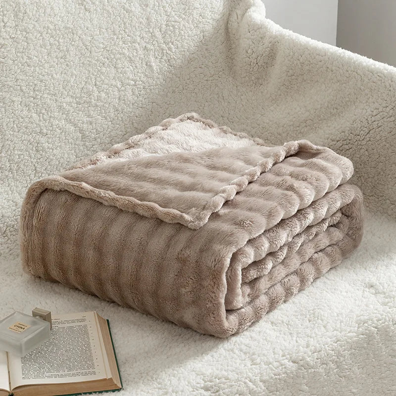 Throw Blanket | 3D Bubble Plush & Breathable Microfiber Fleece | 70 x 100 cm