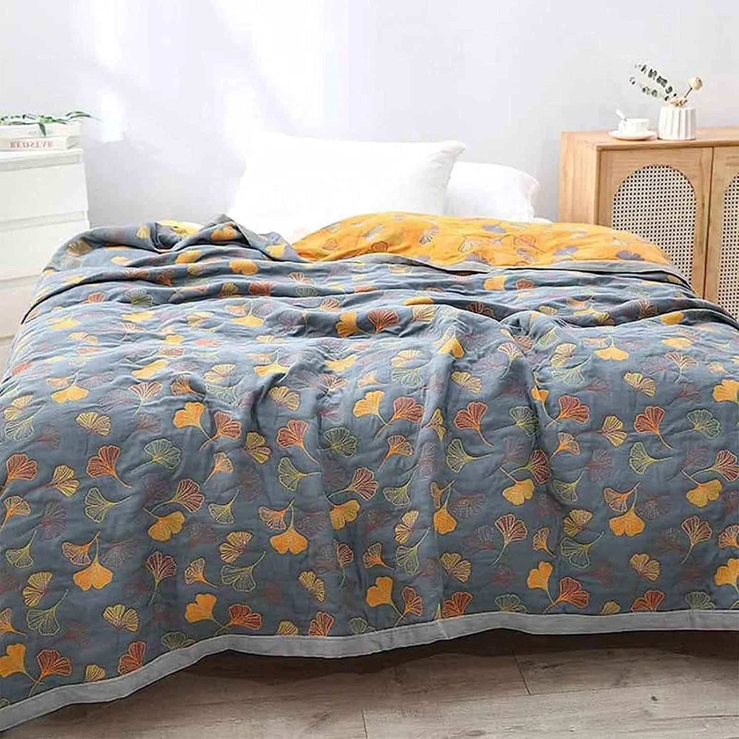 Throw Blanket | Reversible Ginkgo Leaf Pattern & Machine-Washable