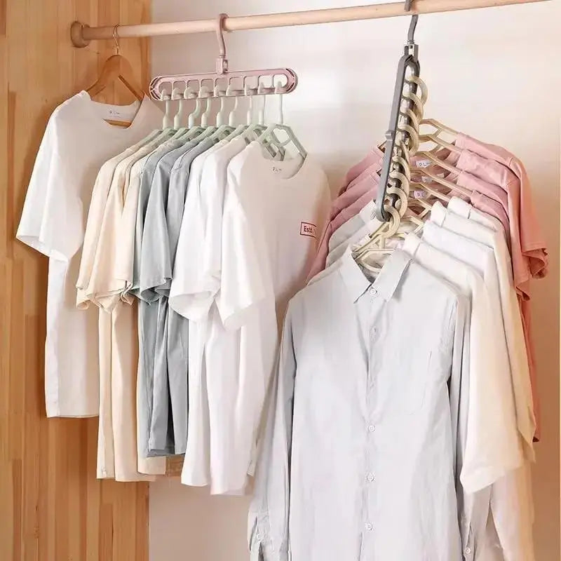 Wardrobe Organizer with Cascading Hangers