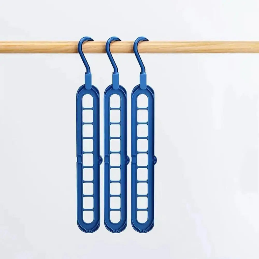 Wardrobe Organizer with Cascading Hangers